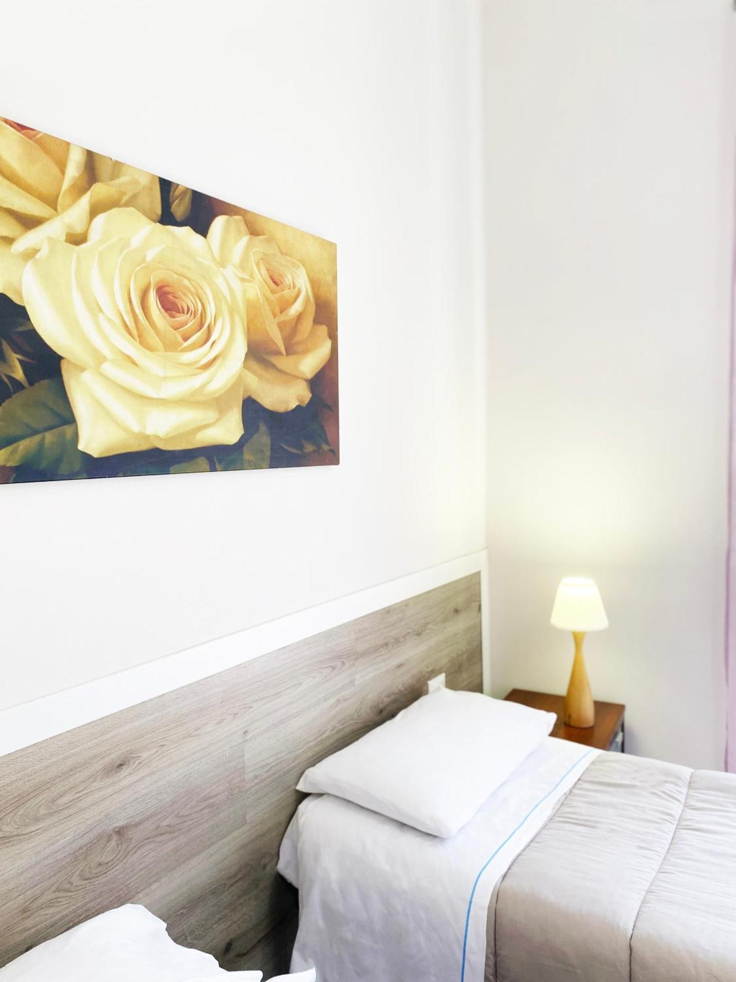 Easyrooms One Parma Zewnętrze zdjęcie