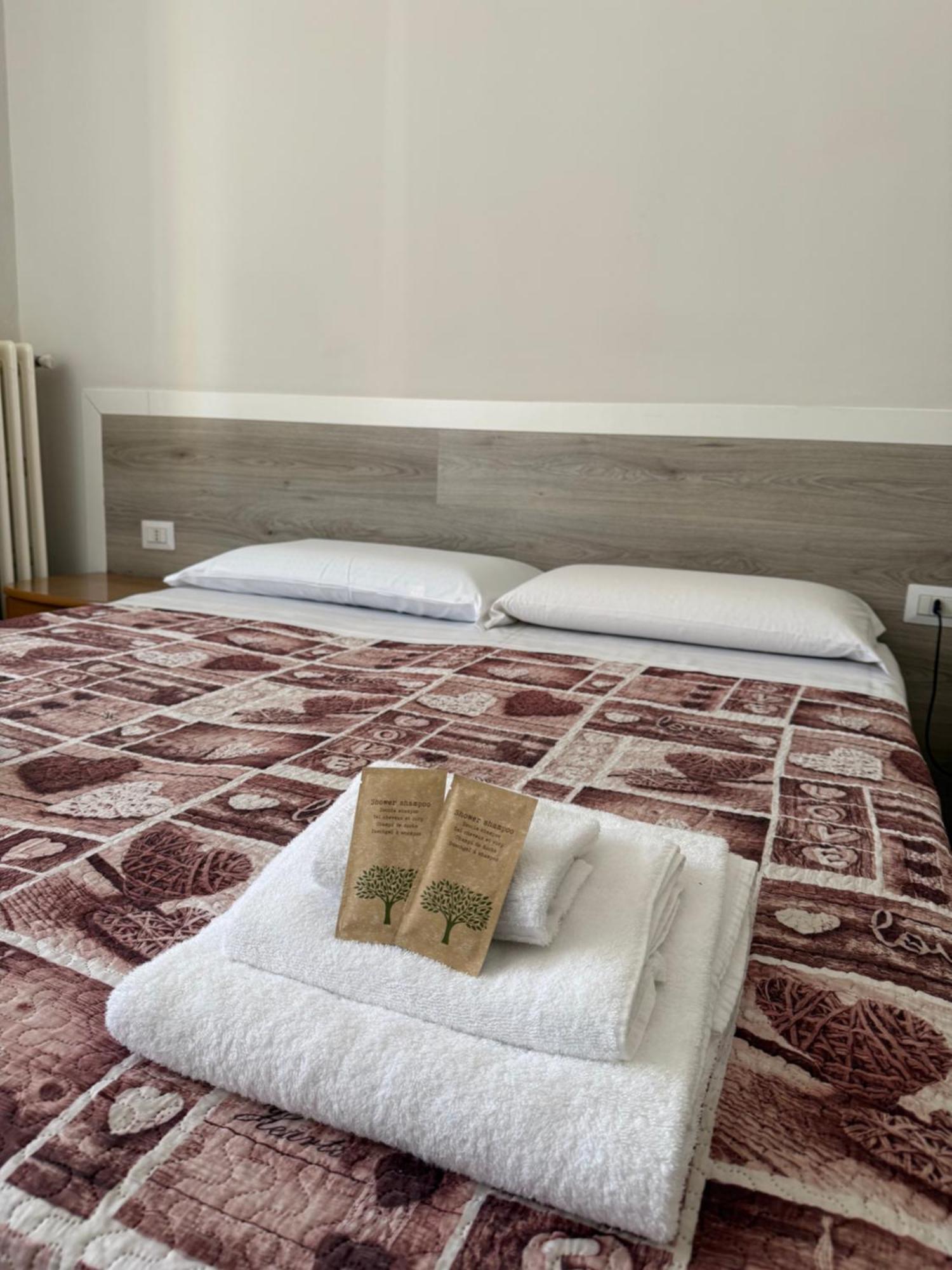 Easyrooms One Parma Zewnętrze zdjęcie